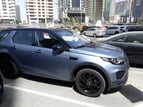 Range Rover Discovery (Azul), 2019 para alquiler en Dubai 2