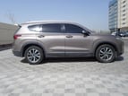 Hyundai Santa Fe (Braun), 2019  zur Miete in Abu Dhabi 1