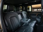 Range Rover Defender V6 X (Marrone), 2021 in affitto a Dubai 6