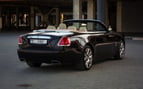 Rolls Royce Dawn (Marron Oscuro), 2019 para alquiler en Dubai 1