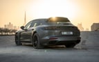 إيجار Porsche Panamera 4S Turismo Sport (رمادي غامق), 2018 في دبي 4