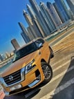 Nissan Patrol V6 (Oro), 2020 para alquiler en Dubai 4