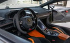 Lamborghini Huracan STO (Verte), 2023 à louer à Abu Dhabi 4