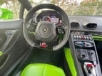 Lamborghini Huracan (Зеленый), 2019 для аренды в Дубай 0
