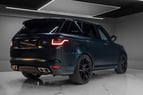 Range Rover Sport SVR (Verde), 2022 para alquiler en Dubai 0