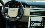Range Rover Vogue L (verde), 2020 in affitto a Dubai 3
