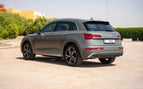 Audi Q5 (Grijs), 2024 te huur in Dubai