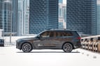 BMW X7 40i (Серый), 2023 для аренды в Дубай 0