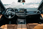BMW X5 (Grau), 2024  zur Miete in Dubai 2