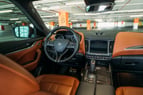 Maserati Levante (Grau), 2020  zur Miete in Dubai 3