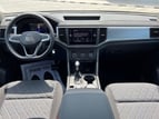 إيجار Volkswagen Teramont (اللون الرمادي), 2022 في دبي 2