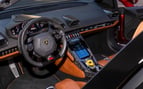 Lamborghini Huracan Evo Spyder (Granate), 2023 para alquiler en Ras Al Khaimah