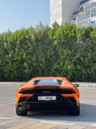 Lamborghini Evo (naranja), 2020 para alquiler en Dubai 1