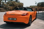 Porsche Boxster (Orange), 2016  zur Miete in Dubai 2