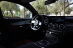 Mercedes GLC 200 (Perlweiss), 2020  zur Miete in Dubai 4