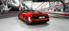 Audi R8 spyder (rojo), 2021 para alquiler en Dubai 2