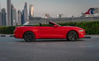 Ford Mustang Cabrio (rojo), 2019 para alquiler en Dubai 0