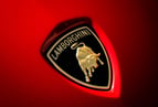 Lamborghini Aventador S (Red), 2019 para alquiler en Dubai 3