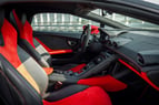 Lamborghini Huracan Spyder (rojo), 2018 para alquiler en Dubai 5