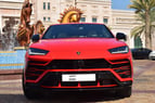 Lamborghini Urus (rojo), 2019 para alquiler en Dubai 0