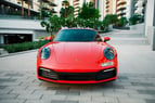 Porsche 911 Targa 4 (rojo), 2022 para alquiler en Dubai 0