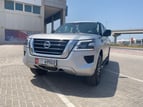 Nissan Patrol (Schwarz), 2021  zur Miete in Dubai 1