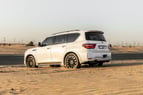 2021 Nissan Patrol Platinum (Blanco), 2021 para alquiler en Dubai 1