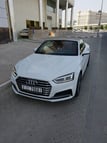 Audi A5 convertible (Blanco), 2019 para alquiler en Dubai 3