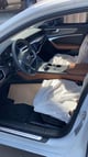 Audi A6 (Blanco), 2021 para alquiler en Dubai 1