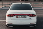 Audi A8 (Blanco), 2022 para alquiler en Abu-Dhabi 2