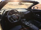 Audi R8 Facelift (Blanco), 2020 para alquiler en Dubai 6