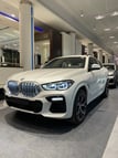 BMW X6 (Blanco), 2022 para alquiler en Dubai 4