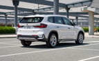 BMW X1 (Blanco), 2024 para alquiler en Dubai 3