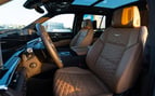 Cadillac Escalade (Bianca), 2021 in affitto a Dubai 2