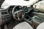 Chevrolet Tahoe (Blanco), 2023 para alquiler en Sharjah 2