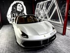 在哈伊马角租车 租 Ferrari 488 Spyder (白色), 2018 0