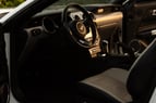 Ford Mustang Cabrio (Blanco), 2019 para alquiler en Dubai 2