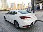 Hyundai Elantra (Weiß), 2019  zur Miete in Dubai 2