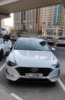 Hyundai Sonata (Weiß), 2020  zur Miete in Dubai 4