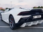 Lamborghini Evo (Bianca), 2020 in affitto a Dubai 2