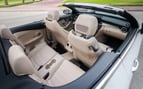 Mercedes C300 cabrio (Blanco), 2021 para alquiler en Dubai 4