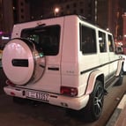 Mercedes G class G63 (Белый), 2018 для аренды в Дубай 1