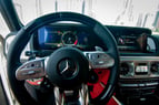 Mercedes G63 (Blanco), 2021 para alquiler en Dubai 0