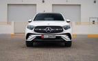 Mercedes GLC 200 SUV (Wit), 2024 te huur in Abu-Dhabi