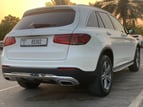Mercedes GLC (Blanco), 2021 para alquiler en Dubai 4