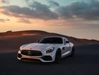在迪拜 租 Mercedes GTS (白色), 2019 0