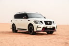 Nissan Patrol V8 with Nismo Bodykit (Weiß), 2018  zur Miete in Dubai 3