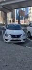 在迪拜 租 Nissan Sunny (白色), 2019 0