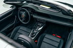 Porsche 911 Targa (Blanco), 2022 para alquiler en Dubai 2