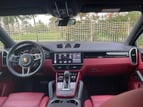 Porsche Cayenne (Bianca), 2020 in affitto a Dubai 1